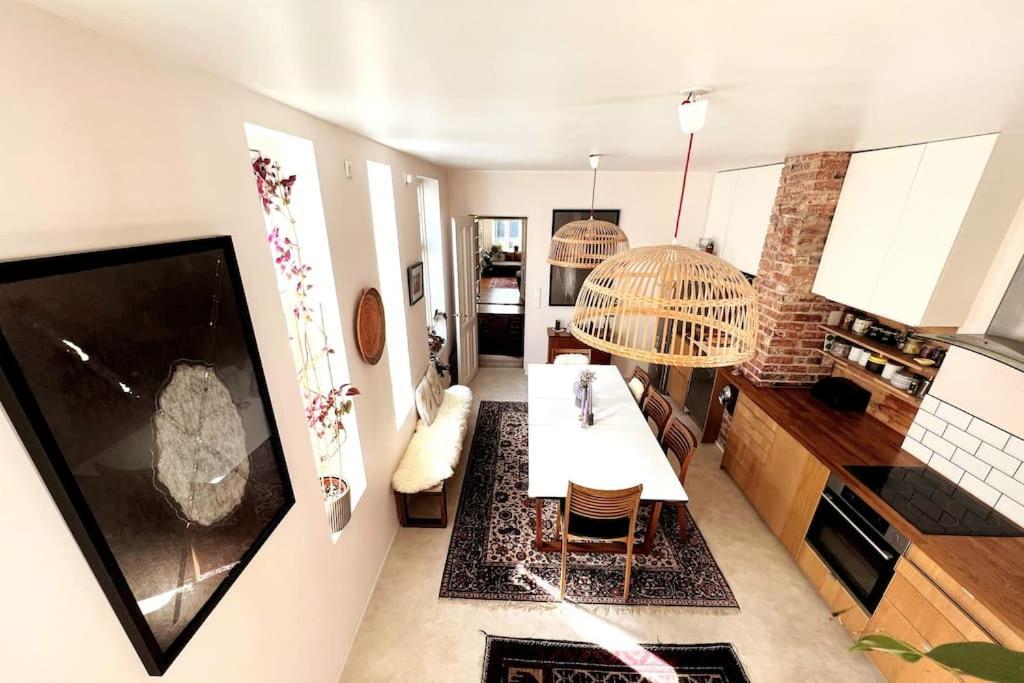 Spacious Historical Art Oasis In The City Center 卑爾根 外观 照片